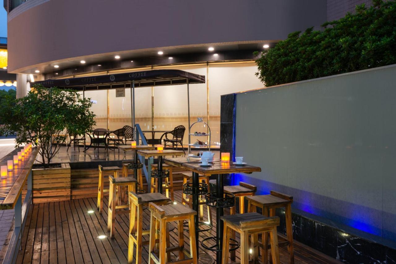Holiday Inn Downtown Shanghai Esterno foto